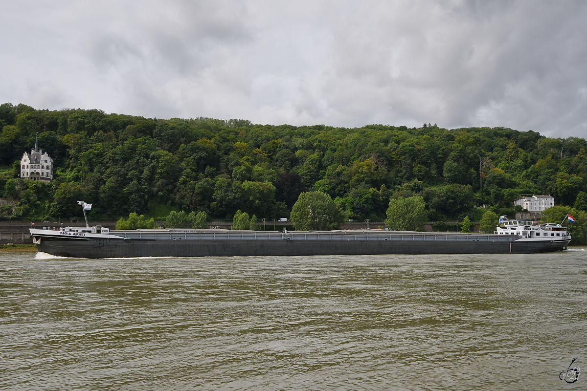 Anfang August 2021 war das Gütermotorschiff MARIA JEANET (ENI: 02304197) auf dem Rhein bei Remagen zu sehen.