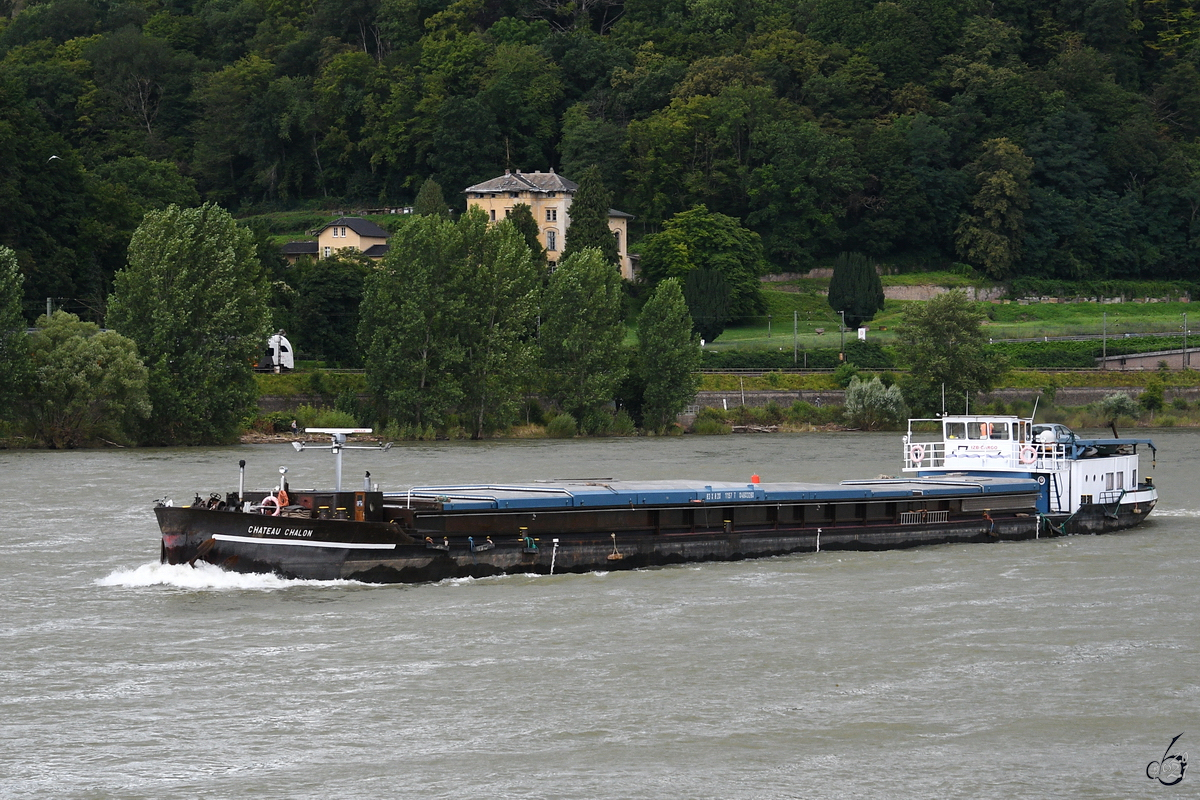 Anfang August 2021 war das Gütermotorschiff CHATEAU CHALON (ENI: 04603280) auf dem Rhein bei Remagen zu sehen. 