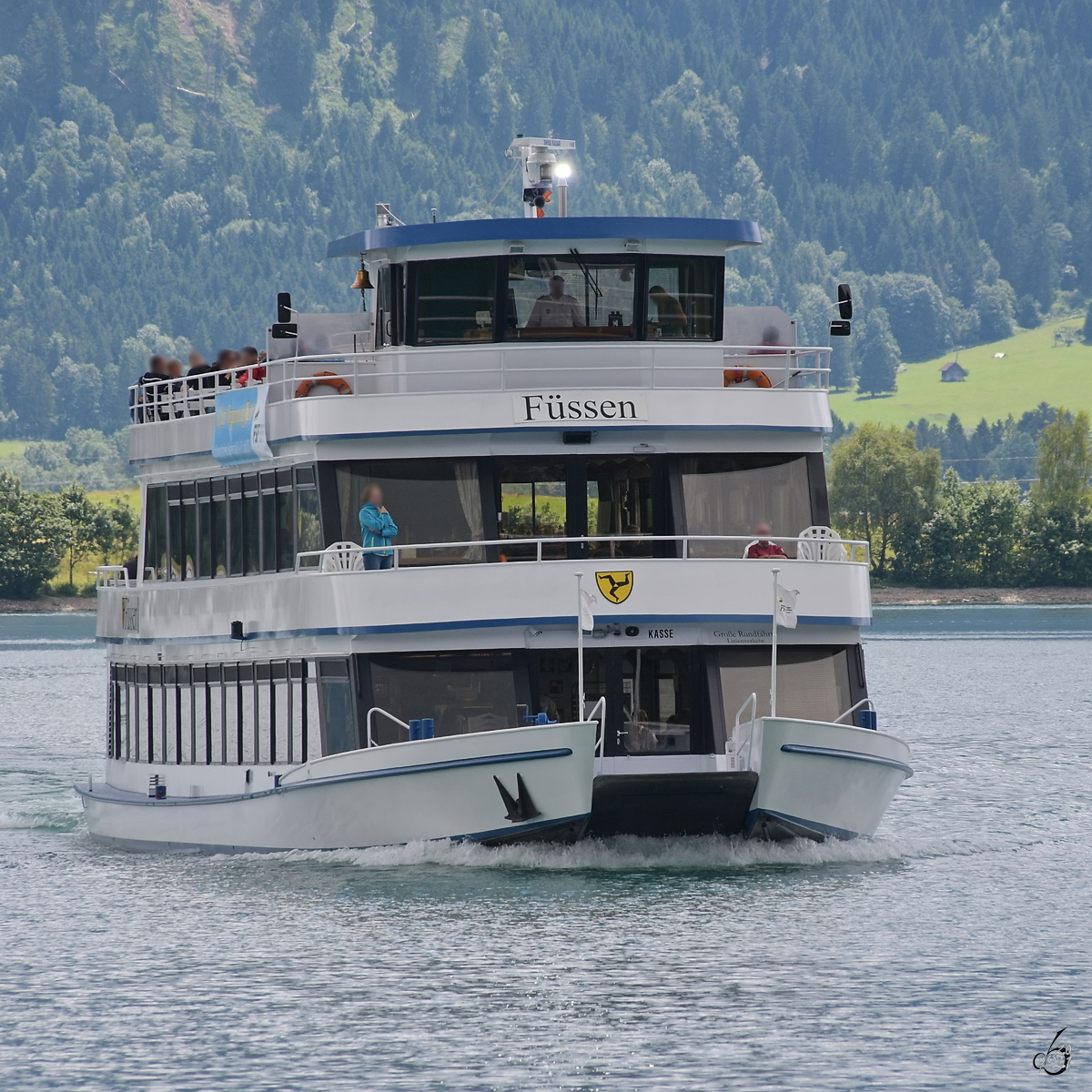 Anfang Juli 2017 konnte auf dem Forggensee das Fahrgastschiff FÜSSEN abgelichtet werden.
