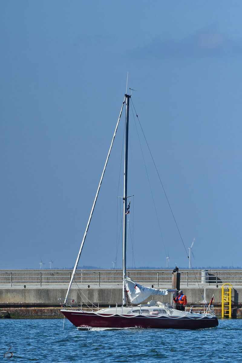 Anfang Mai 2023 kehrte dieses Segelboot nach Travemünde zurück.