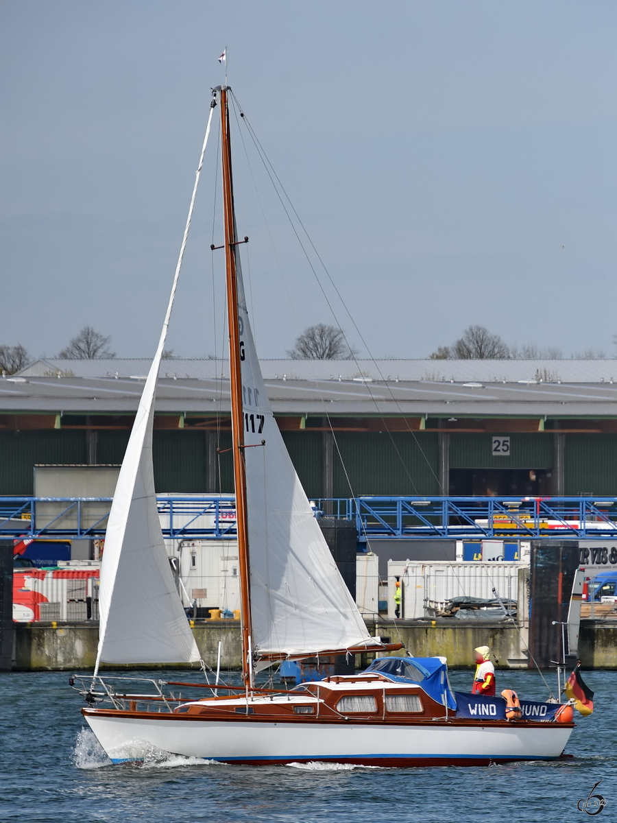 Anfang Mai 2023 war das Segelboot WIND HUND in Travemünde unterwegs.