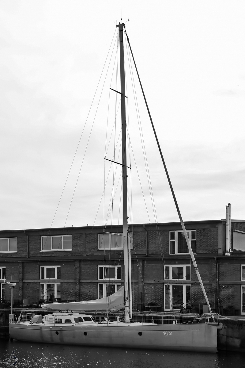 Anfang Mai 2023 war die Segeljacht KITE im Hafen von Wismar zu sehen.