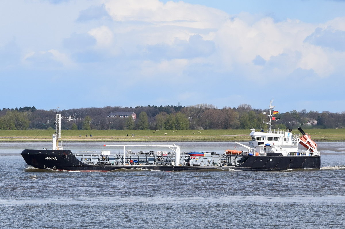 ANNIKA , Tanker , IMO 9628489 , Baujahr 2012 , 73 × 11.7m , 17.04.2017 Grünendeich