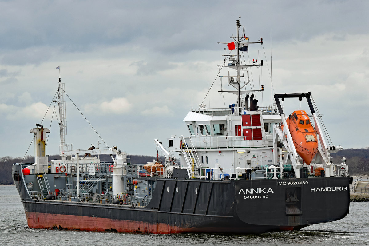 ANNIKA (IMO: 9628489) am 01.03.2020 unweit Lübeck-Travemünde in Richtung Ostsee steuernd