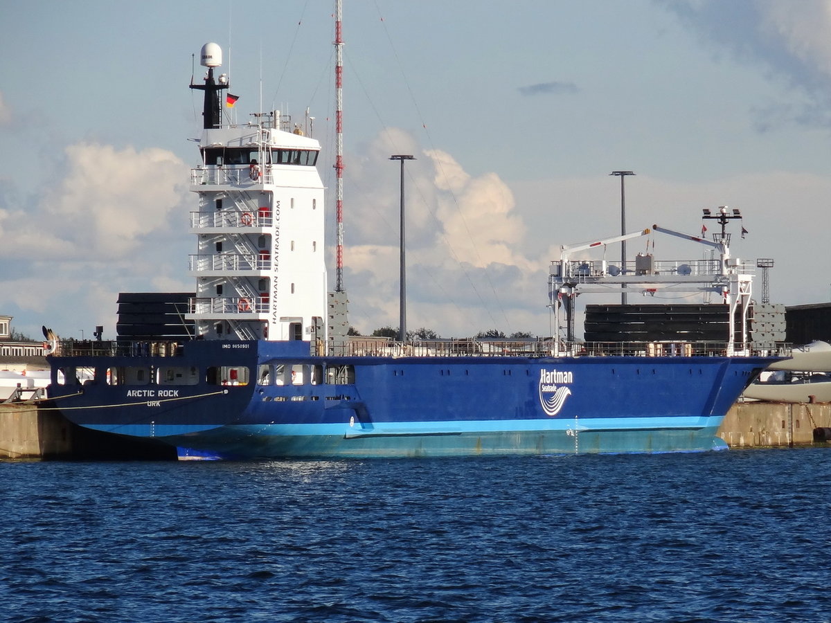 ARCTIC ROCK , General Cargo , IMO 9650901 , Baujahr 2014 , 92.2 × 14m , Rostock/Warnemünde , 04.05.2019