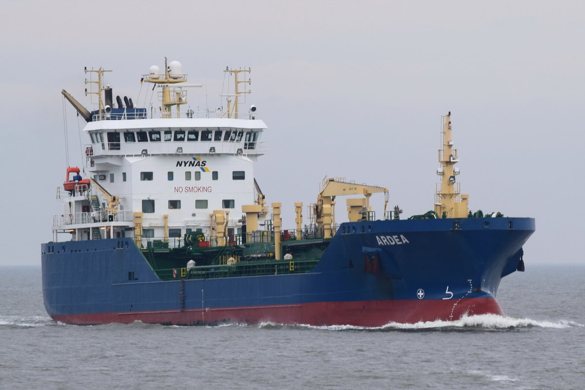 ARDEA , Asphalt/Bitumen Tanker , IMO 9503902 , Baujahr 2012 , 99.9 × 16m , 10.11.2018 Cuxhaven
