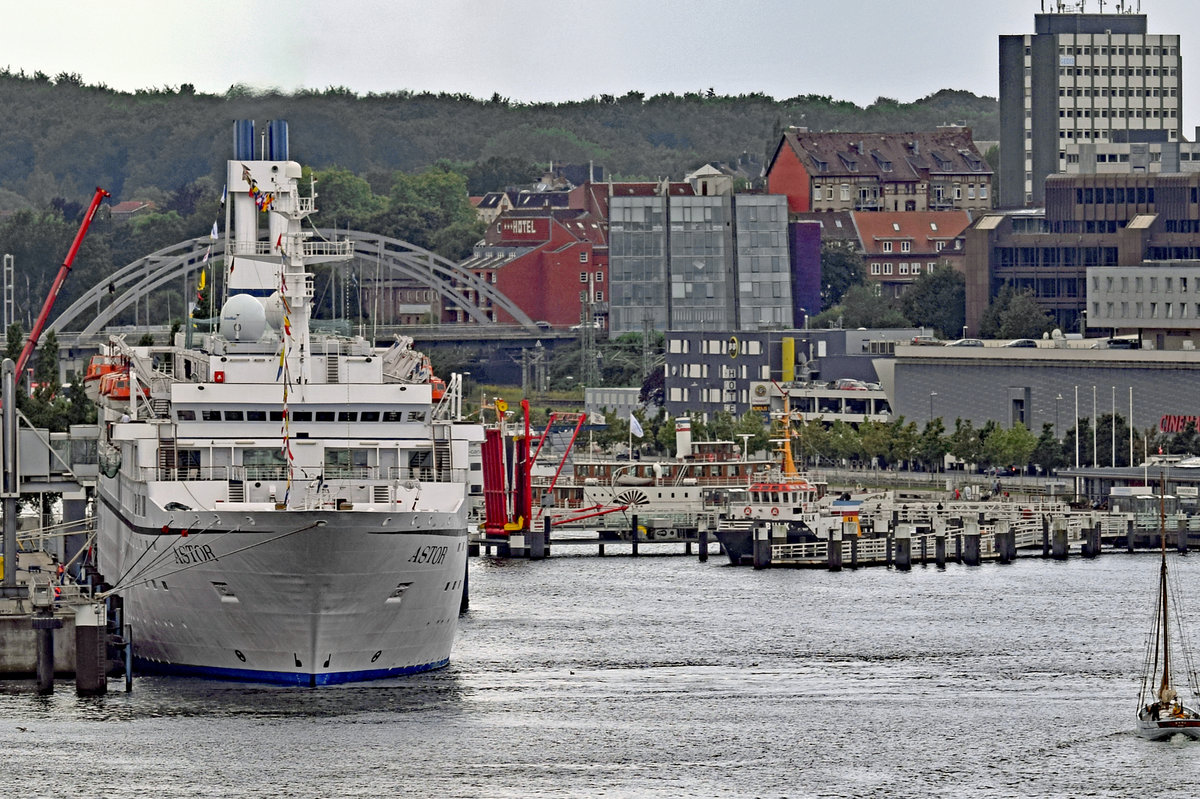 ASTOR hat am Mittag des 21.08.2016 am Norwegenkai in Kiel festgemacht.