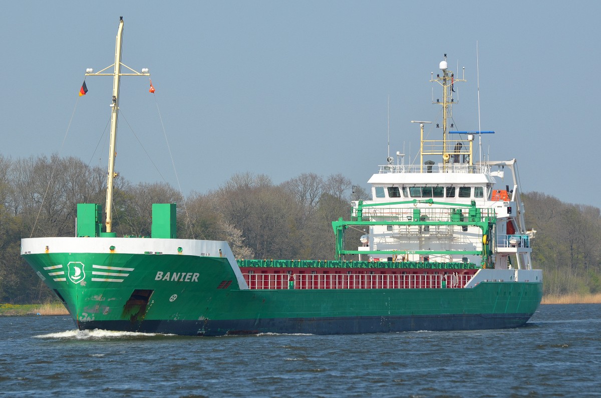 Auch schon mal von mir erwischt die Banier IMO-Nummer:9467172 Flagge:Niederlande Länge:95.0m Breite:14.0m Baujahr:2009 Bauweft:Hexing Shipbuilding&Repair Yard,Wenling China hier am 20.04.14 bei Rade am Nord-Ostsee-Kanal.