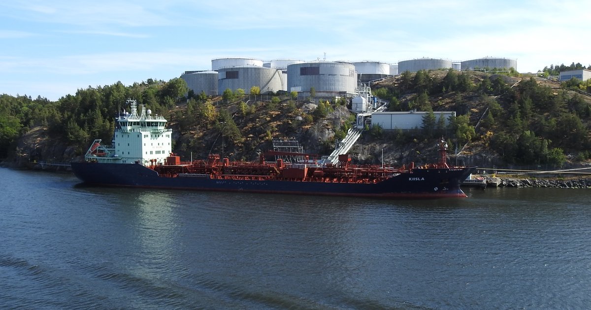 Aufgenommen am 17.08.2020 vor den Toren Stockholms.
Der Oil-Tanker KIISLA Imo Nr.:9267558