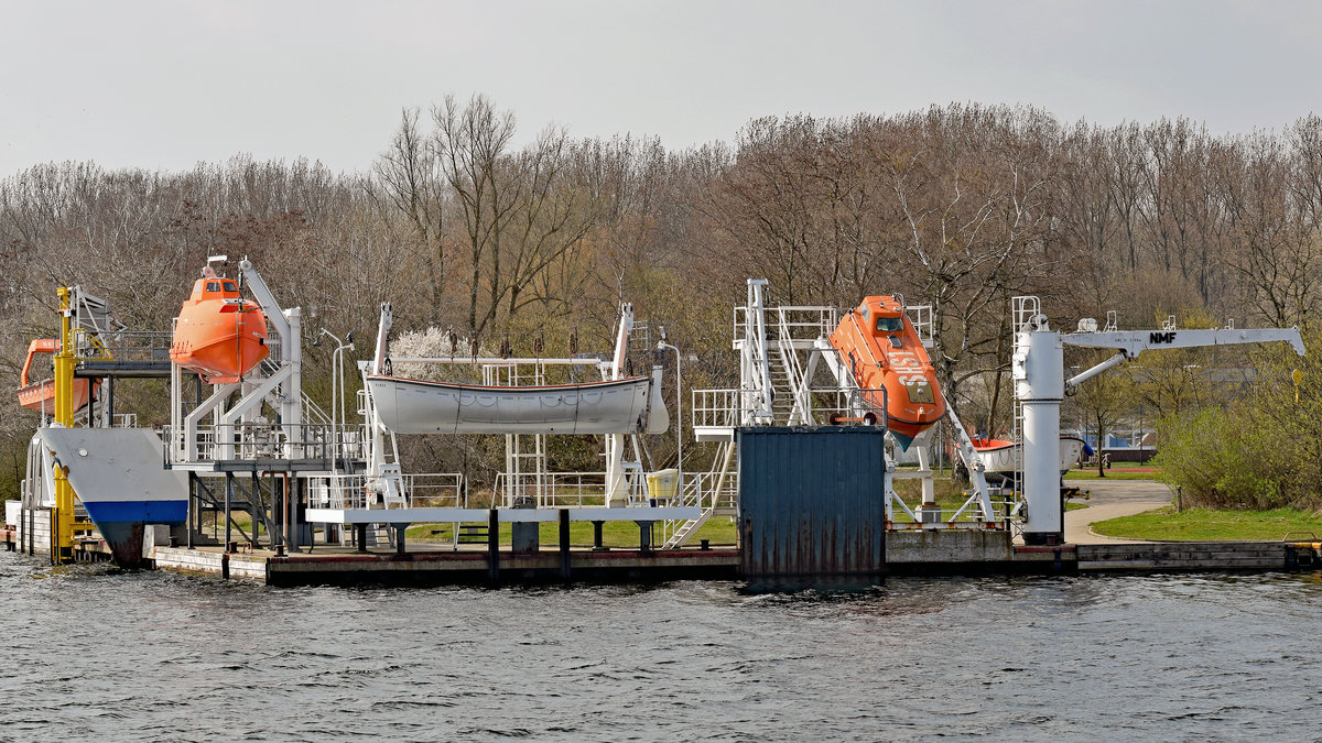 Ausbildungsanlagen der Schleswig-Holsteinischen Seemannsschule in Lübeck-Travemünde bzw. auf dem Priwall. Aufnahme vom 30.3.2019