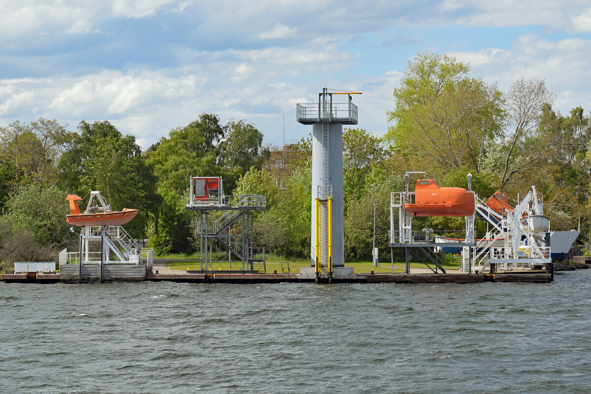 Ausbildungsanlagen der Schleswig-Holsteinischen Seemannsschule in Lübeck-Travemünde bzw. auf dem Priwall. Aufnahme vom 24.5.2021