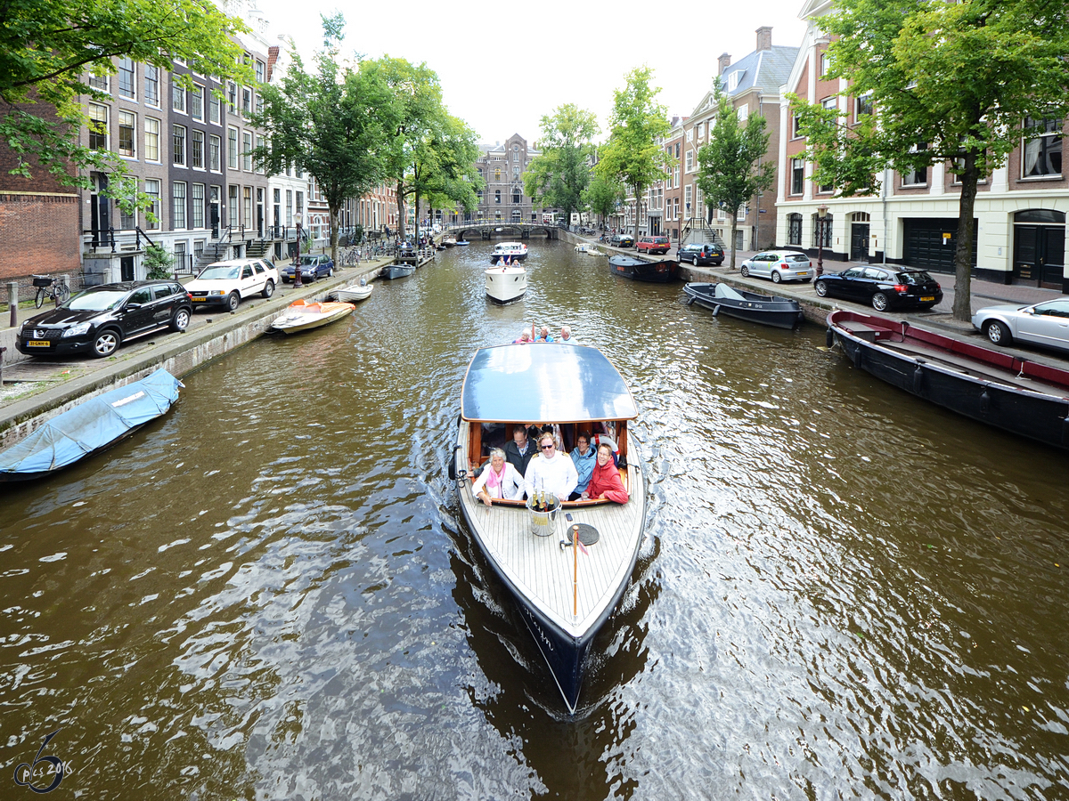 Ausflugsboote in Amsterdam (August 2012)