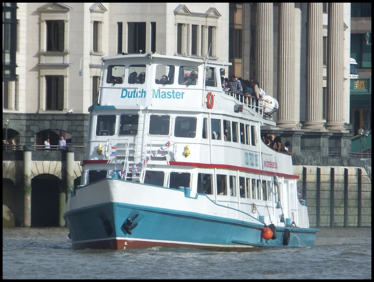 Ausflugsschiff  Dutch Master  in London am 26.09.2013