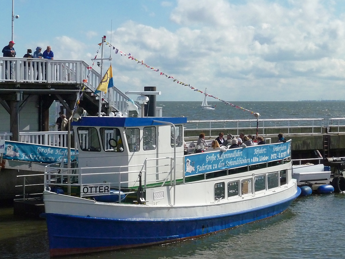Ausflugsschiff  Otter  in Cuxhaven, 10.9.2015