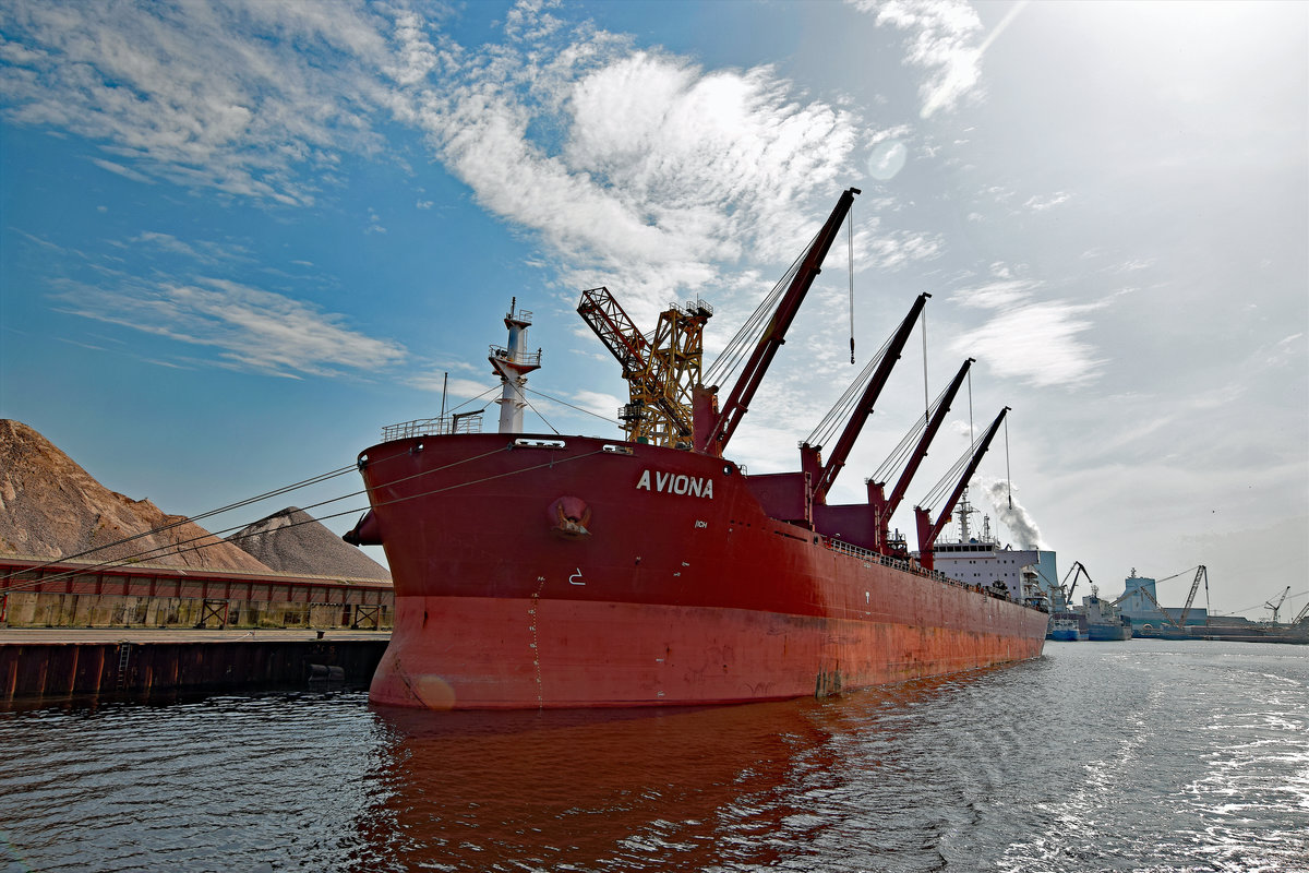 AVIONA (IMO: 9592745) am 30.08.2017 im Hafen von Rostock-Warnemünde