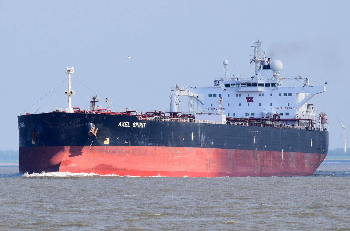 AXEL SPIRIT , Tanker , IMO 9282041 , Baujahr 2004 , 249.9 × 43.8m , 20.05.2017  Cuxhaven