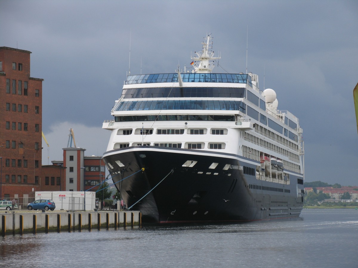 Azamara Journey in Wismar am 30.6.2014