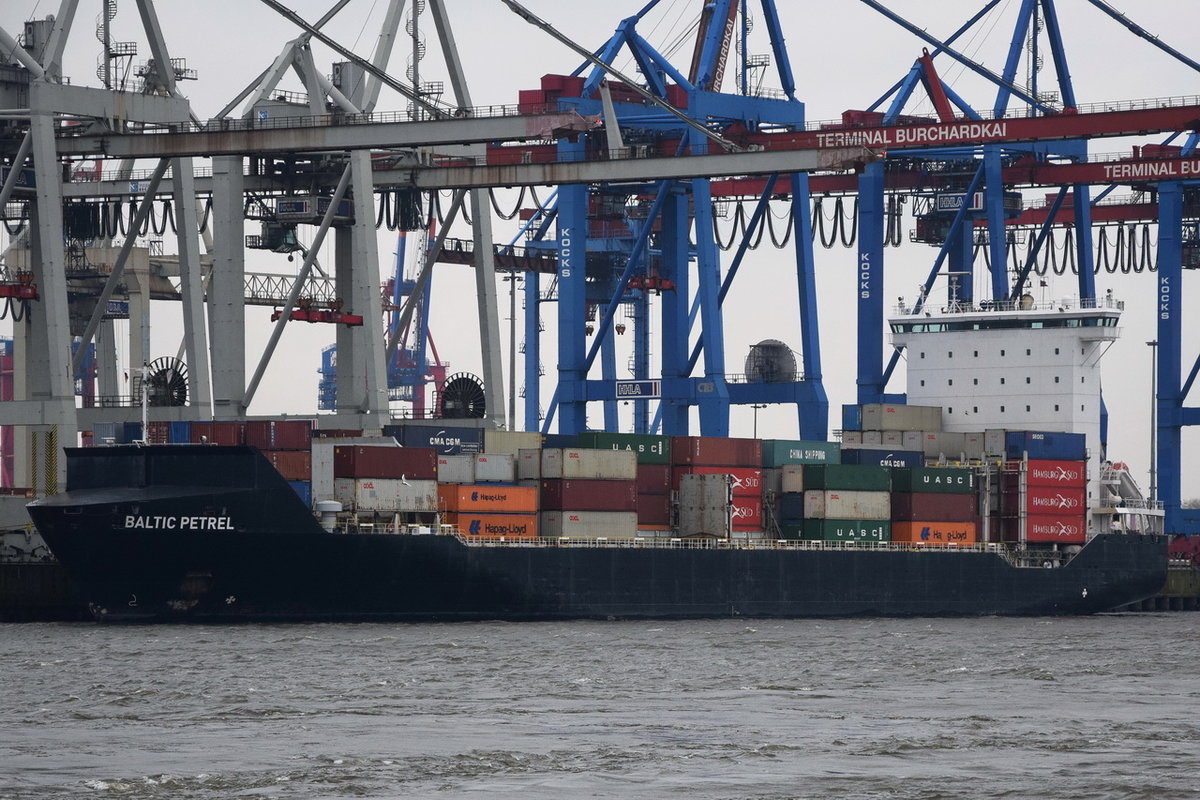 BALTIC PETREL , Feederschiff , IMO 9313216 , Baujahr 2005 , 169 × 27.23m , 1638 TEU , 15.03.2018 Hafen-Hamburg