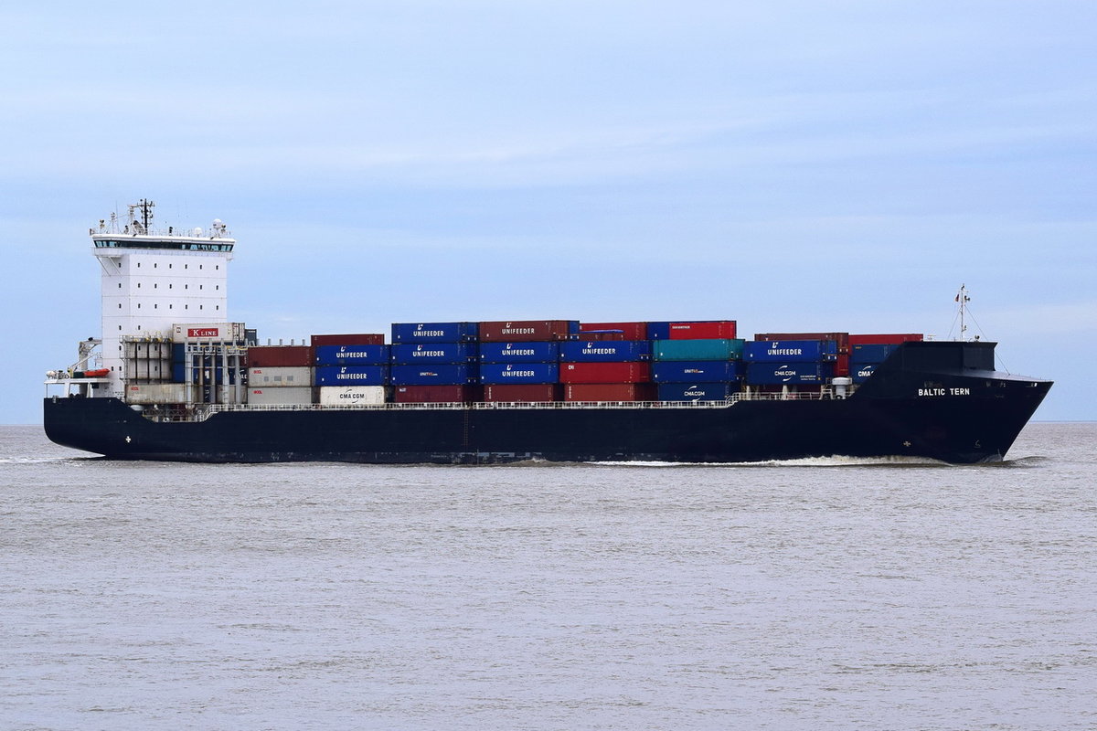 BALTIC TERN , Containerschiff , IMO 9313199 , Baujahr 2005 , 169.4 x 27.23 m , 1600 TEU , Cuxhaven , 15.03.2020