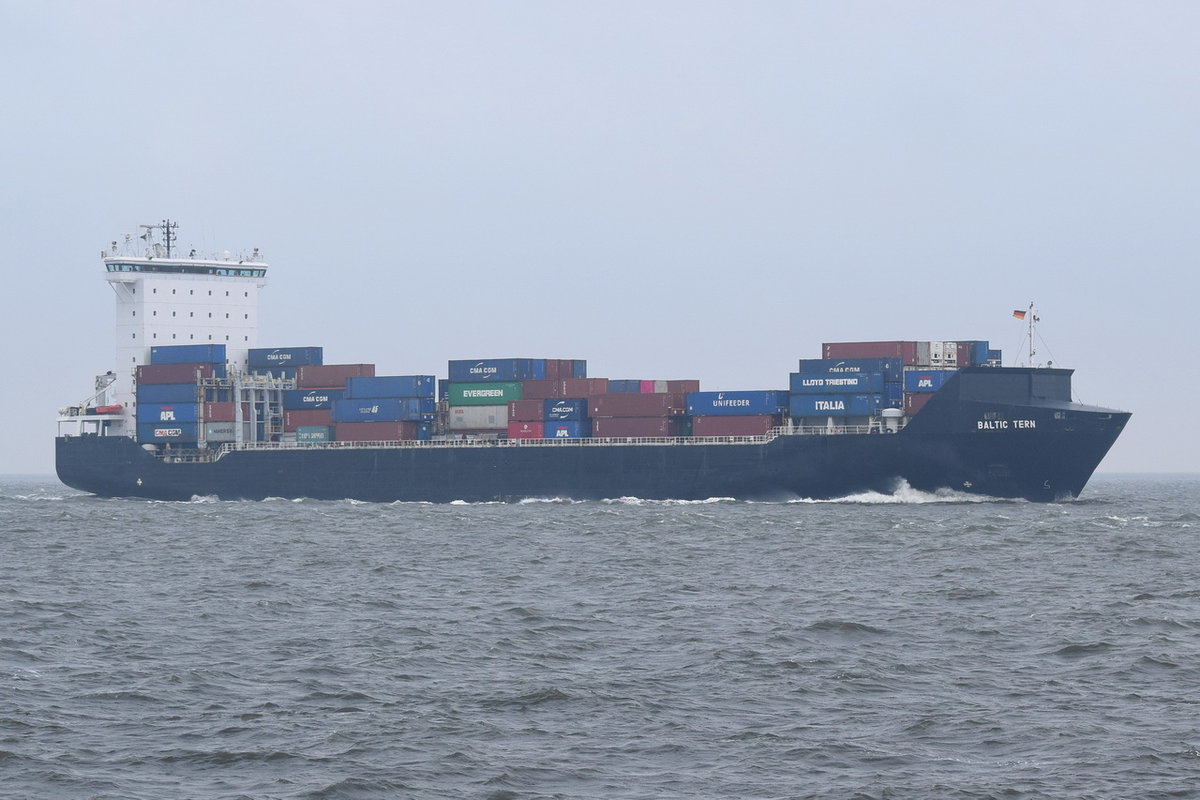 BALTIC TERN , Feederschiff , IMO 9313199 , Baujahr 2005 , 169.4 × 27.23m , 09.11.2018  Cuxhaven