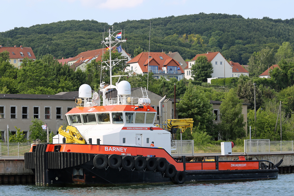 Barney (IMO.: 9740938)im Hafen von Sassnitz. -14.06.2018