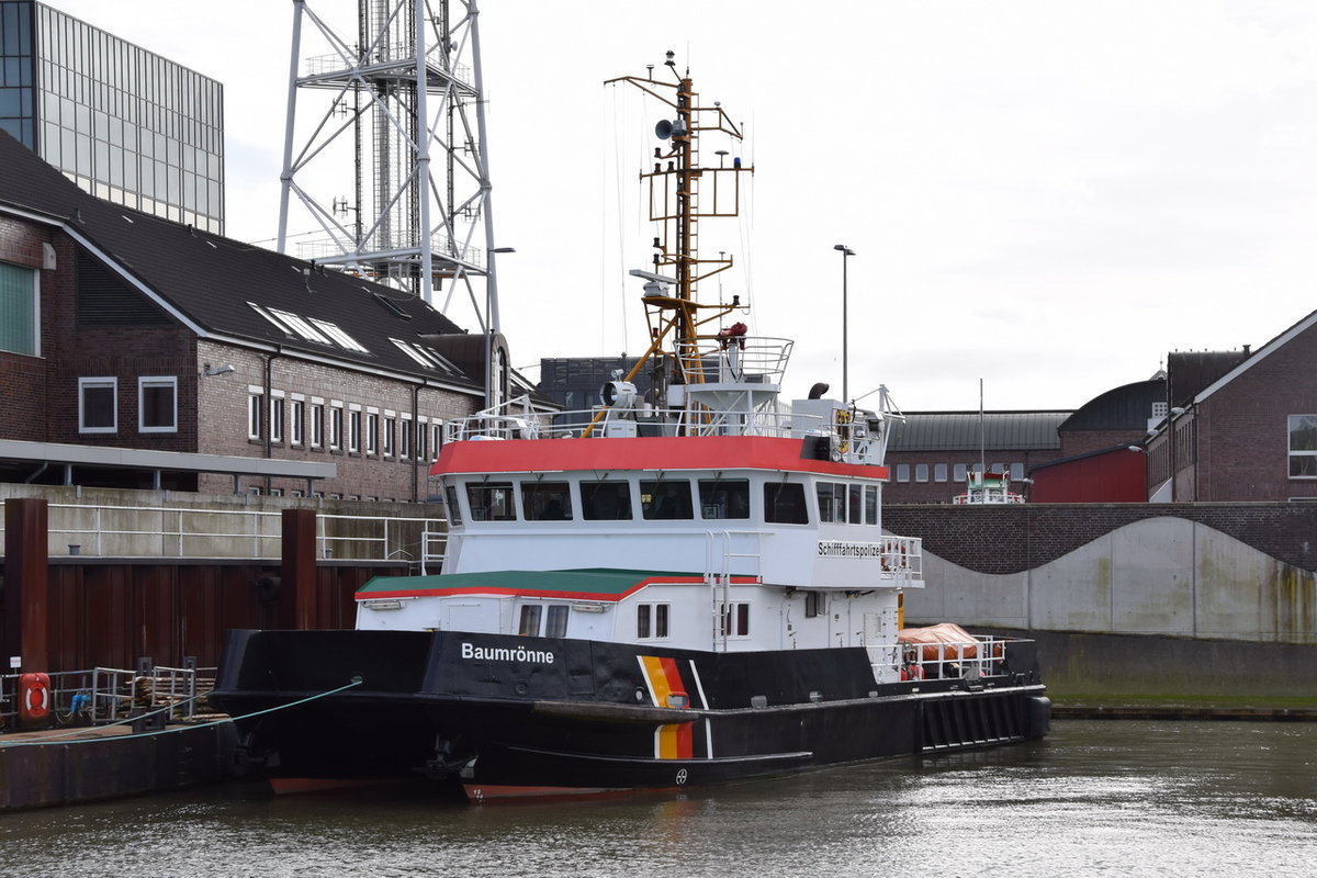 BAUMRÖNNE , Tonnenleger , Baujahr 1993 , 26,6 x 9m , 18.03.2017 Cuxhaven