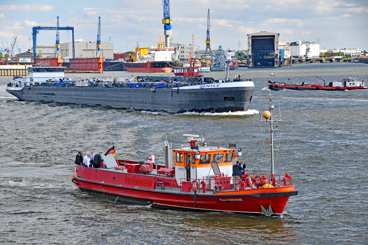 BAURAT SCHMIDT (ENI 05107330) ex Feuerlöschboot OBERBAURAT SCHMIDT am 02.09.2022 im Hafen von Hamburg