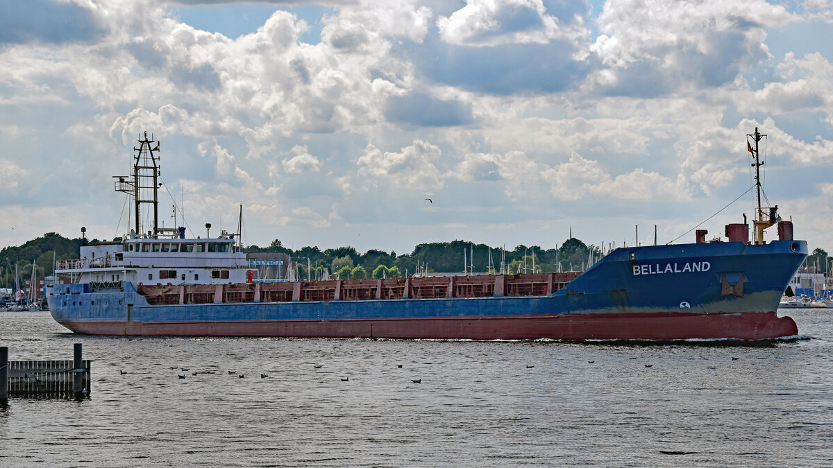 BELLALAND (IMO: 9199414) am 7.7.2021 im Hafen von Lübeck-Travemünde