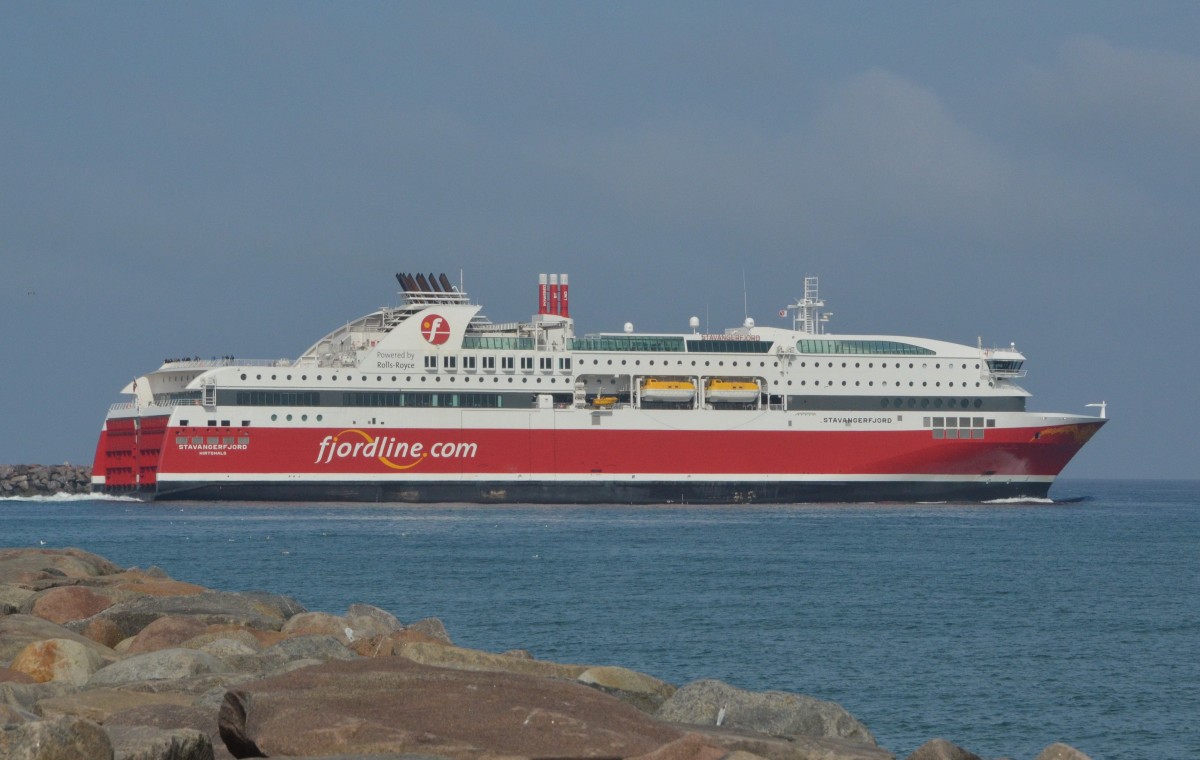 Bergensfjord, Fhrschiff von Fjordline, IMO: 9586605, Heimathafen Hirtshals hat am 16.06.2014 gerade den Hafen Hirtshals verlassen. Im Frhjahr 2014 wurde die neue Fhre M/S Bergensfjord in Dienst gestellt, L; 170m, B; 27,50m,  Passagiere 1500, Autos 600, Lngenmeter 1350.