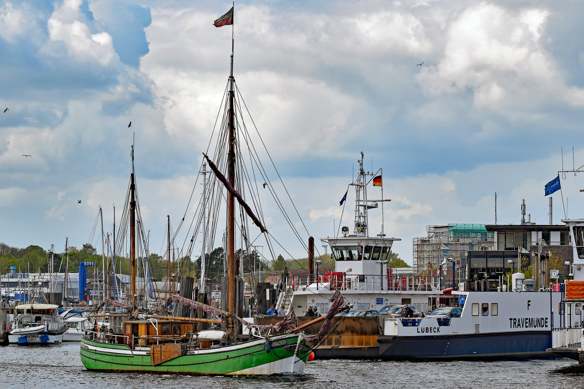 Besan-Ewer MATHILDE (Baujahr 1914) am 5.5.2019 in Lübeck-Travemünde. 