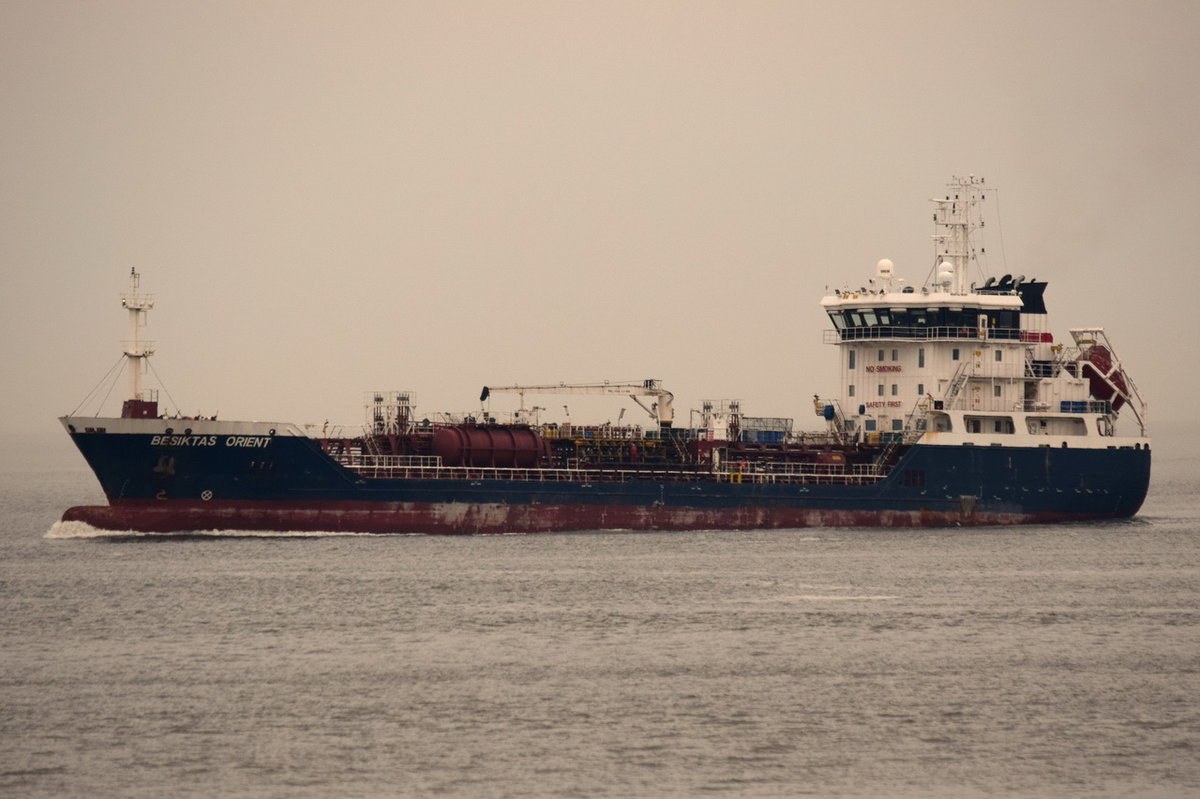 BESIKTAS ORIENT , Tanker , IMO 9517446 , Baujahr 2009 , 98.7 × 14.1m , 16.05.2017  Cuxhaven