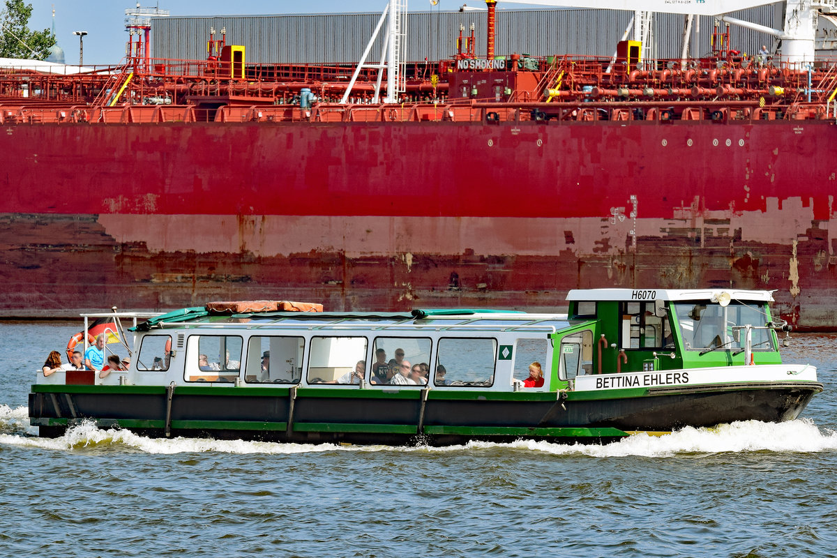 BETTINA EHLERS am 3.9.2018 im Hafen von Hamburg