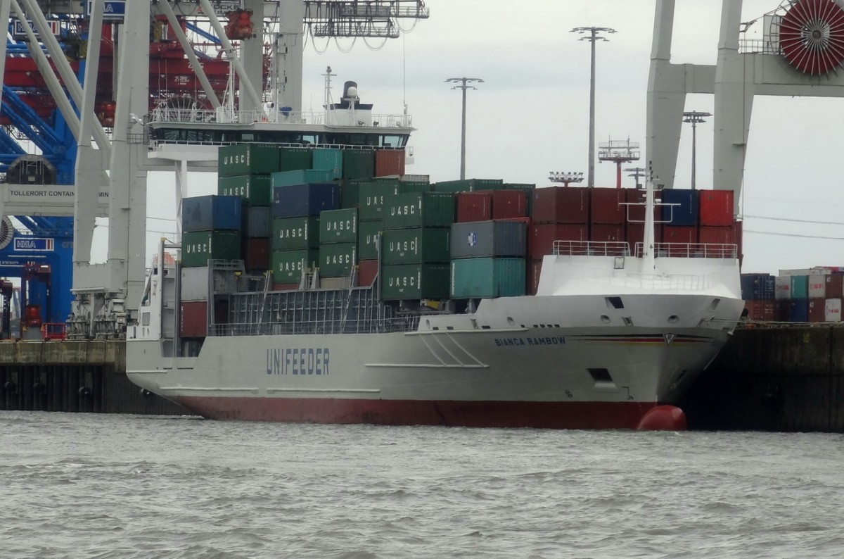 BIANCA RAMBOW Feederschiff Hamburg-Hafen - Schiffbilder.de