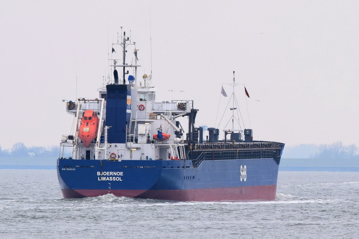 BJOERNOE , General Cargo , IMO 9342140 , Baujahr 2007 , 106.86 × 15.3m , Cuxhaven Alte Liebe