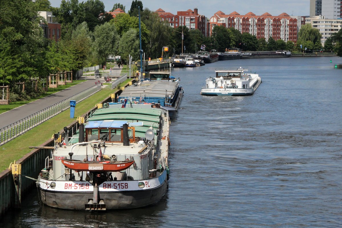 Blick auf die Liegeplätze an der Havel in Berlin-Spandau am 07.08.2016.