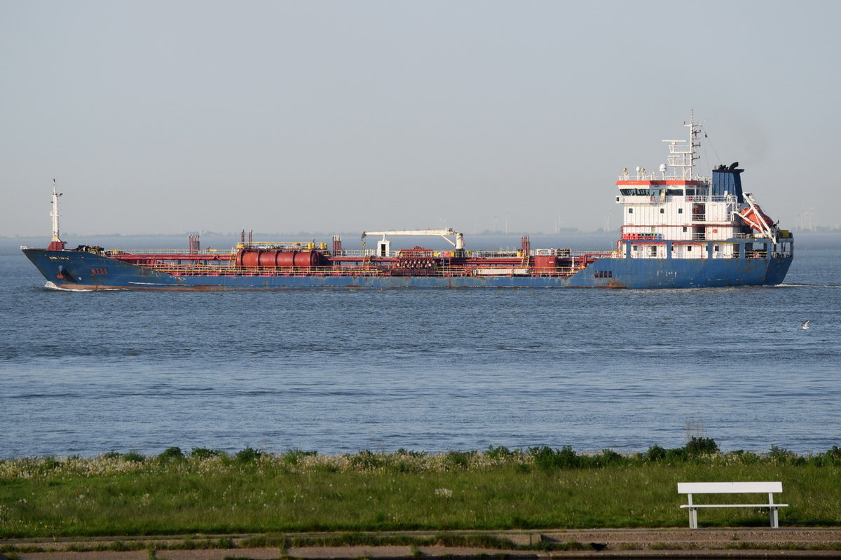 BOMAR VESTA , Tanker , IMO 9489560 , Baujahr 2008 , 121 × 16m , 17.05.2017  Cuxhaven