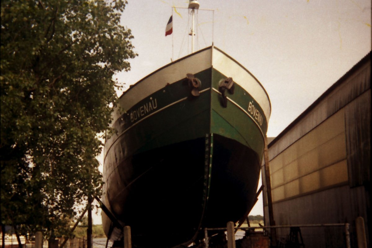 BOVENAU -IMO 5301978 ex UTE-HEIKE ex RUHR  im Juni 1975 in Arnis auf der Werft von
H.Eberhard