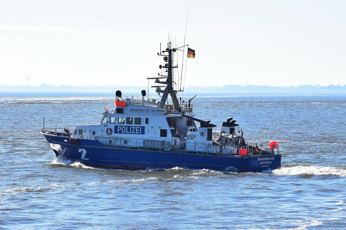 BÜEGERMEISTER WEICHMANN , Polizeiboot , IMO 9100047 , 27,08 x 6,20m , Baujahr 1995 , Cuxhaven , 30.05.2020
                                                                                 