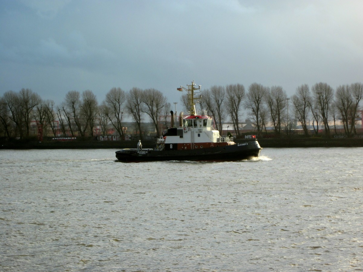 Bugsier 8 , IMO 9693264 , L 31 , B 11,30m am 21.12.2015 auf der Norderelbe im Hafen HH zu Tal.