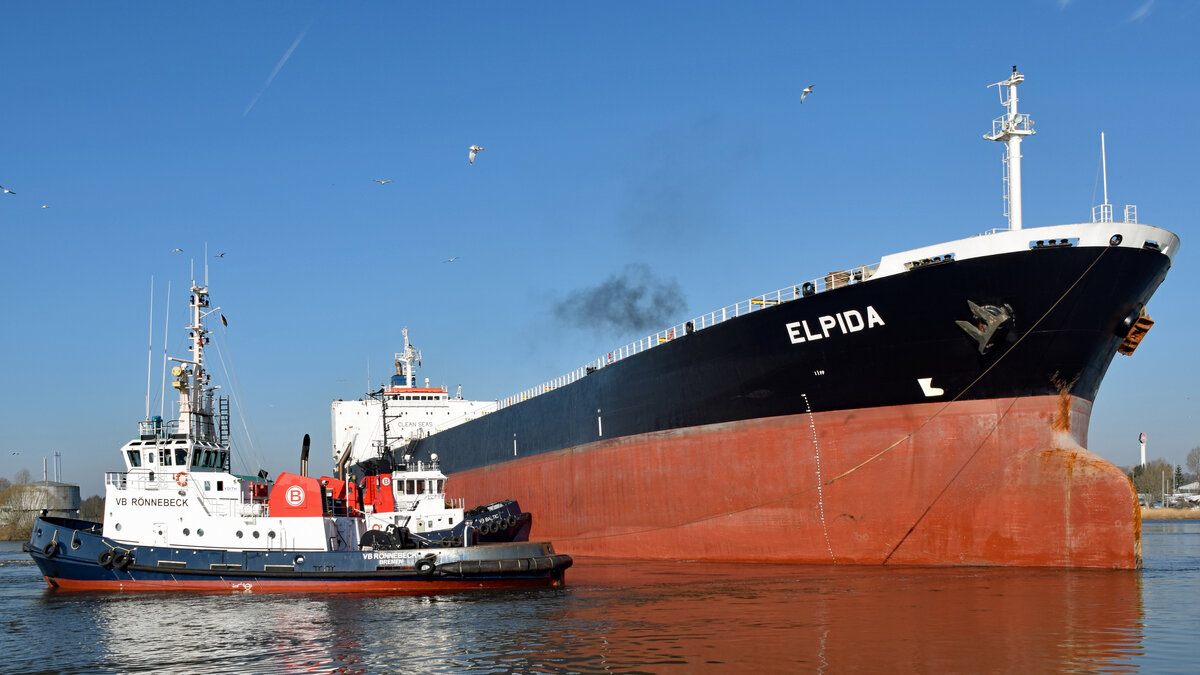 Bulk Carrier ELPIDA (IMO 9218284) am 10.03.2022 unweit Nordlandkai 