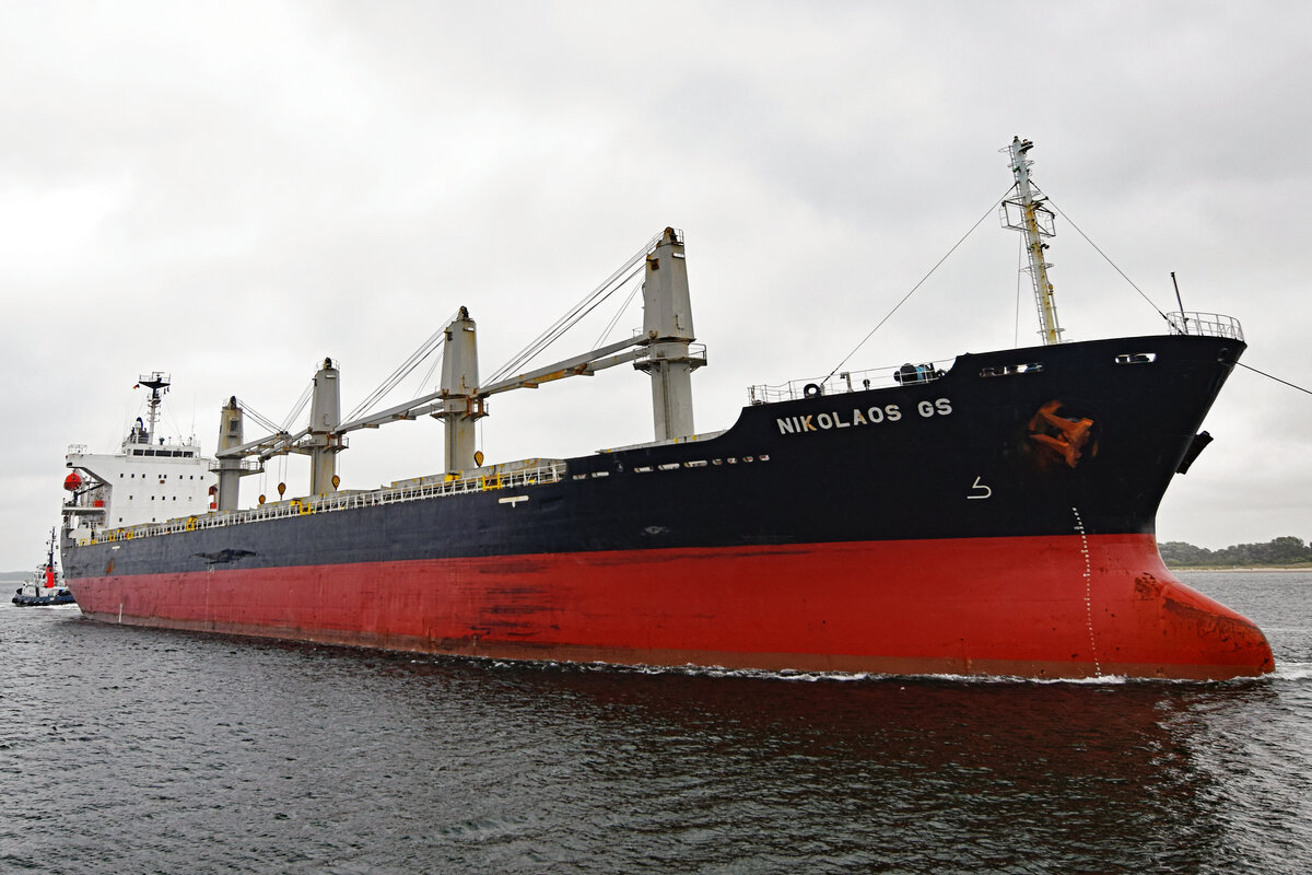 Bulk Carrier NIKOLAOS GS (IMO 9267170) am 25.08.2021 in der Ostsee vor Lübeck-Travemünde