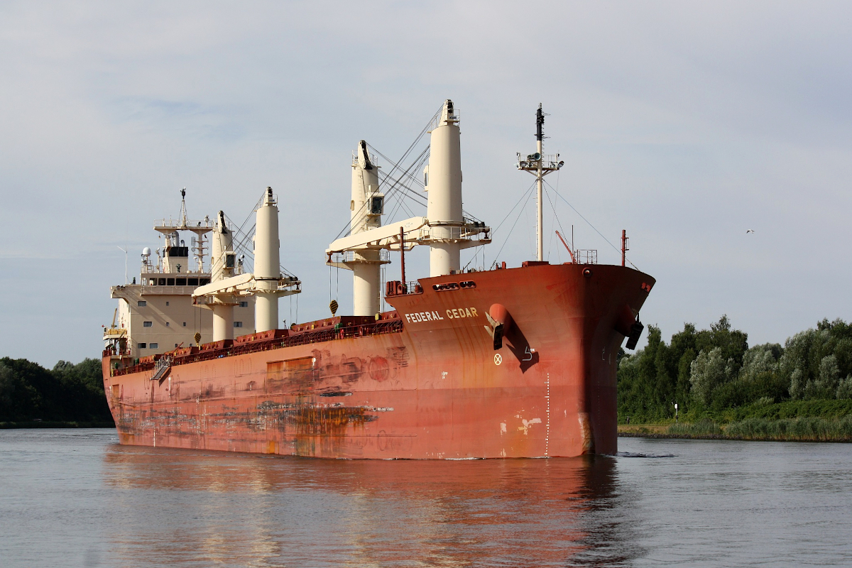 Bulk FEDERAL CEDAR (IMO:9671101) Flagge Marshall Islands am 29.07.2022 im NOK bei Schacht-Audorf.