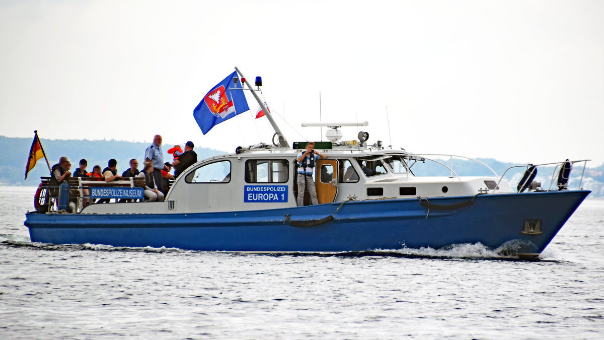 Bundespolizei-Boot EUROPA 1 am 13.7.2019 in der Ostsee. Zum  10. Tag der Küstenwache  war  Open-Ship  auf den im Hafen von Neustadt/Holstein liegenden Fahrzeugen der Küstenwache. Mitfahrten waren auf bestimmten Booten möglich, so auf EUROPA 1.