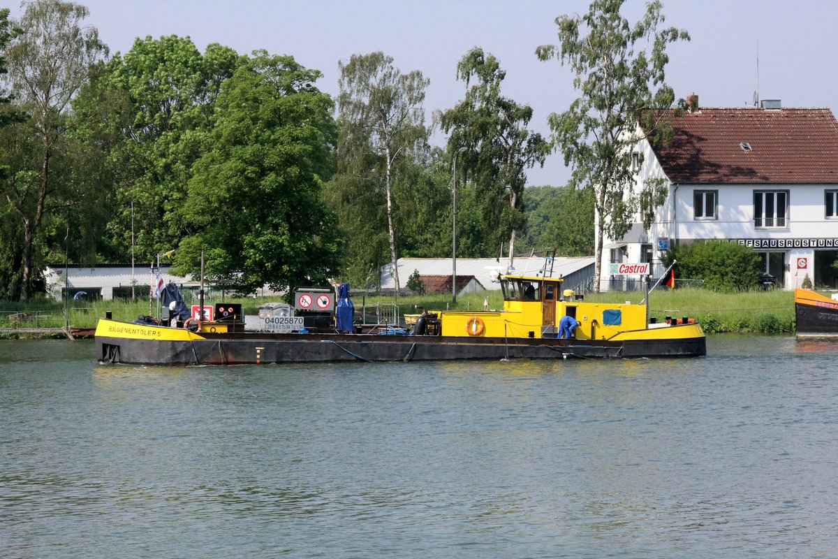 Bunkerboot Bilgenentöler 5 (04025870 , 25 x 4,5m) am 14.05.2018 im WDK / DEK bei Datteln.