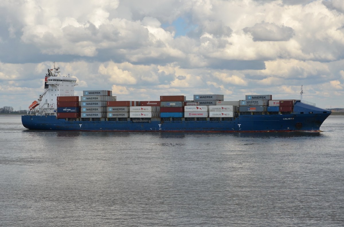 CALISTO Feederschiff  Lühe  04.04.2015  IMO 9306067  , Baujahr 2005 ,
168 x 25m  ,  TEU 1574
