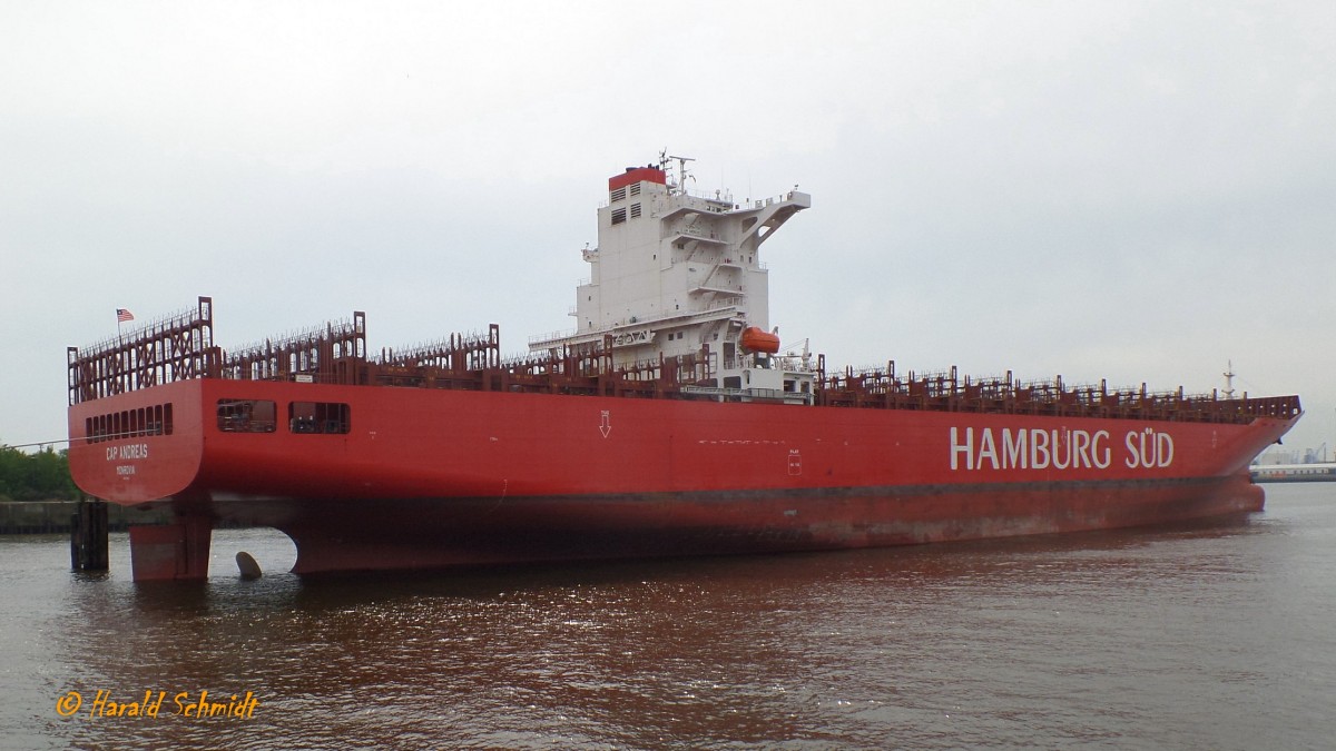 CAP ANDREAS (IMO 9629445) am 6.5.2014, Hamburg, als Überlieger an den Pfählen in der Norderelbe /
Containerschiff / GT 69,809 / Lüa 270,9 m, B 42,8 m, Tg 14,6 m / 1 B&W-Diesel, 27.060 kW, 36.800 PS, 22,8 kn / 6622 TEU, davon 600 Reefer  / Juli 2013 bei Hanjin, Olongapo, Philippinen / Flagge: Liberia, Heimathafen: Monrovia /
