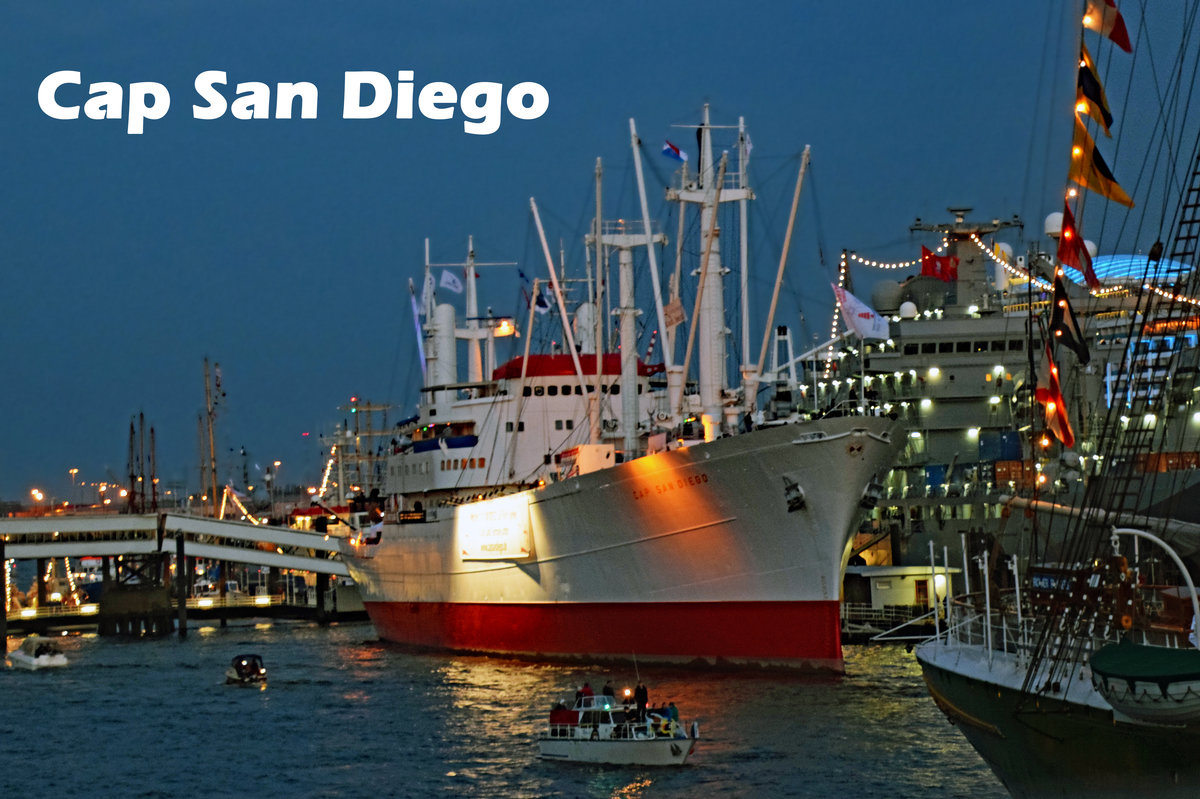 CAP SAN DIEGO im Hafen von Hamburg. Am Abend des 6.5.2017 aufgenommen