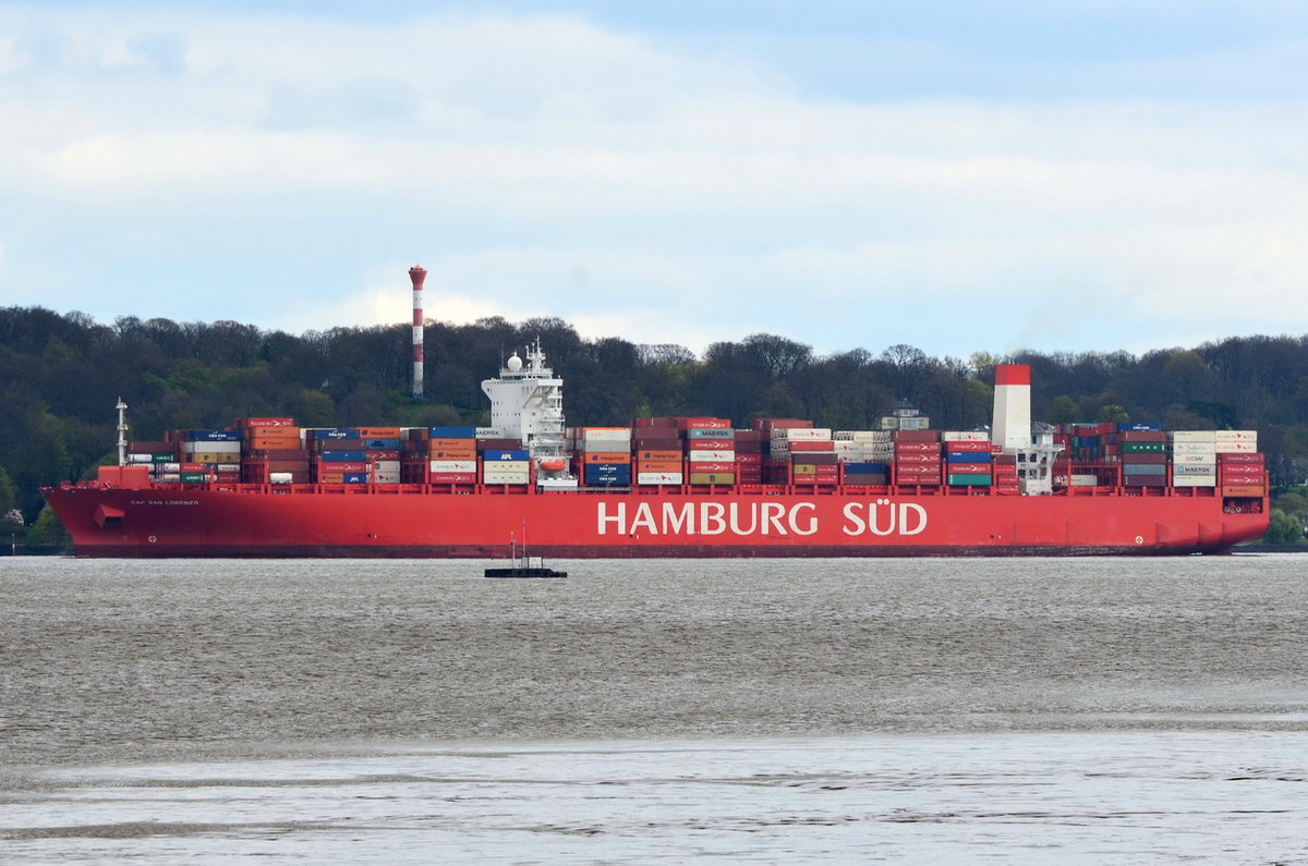 CAP SAN LORENZO , Containerschiff , IMO 9622227 , Baujahr 2013 , 9814 TEU , 333,2 x 48,2m , 18.04.2017 Cranz