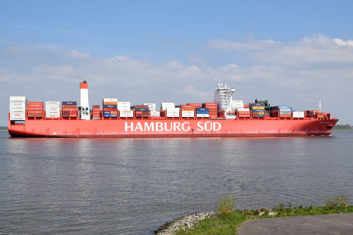 CAP SAN MALEAS , Containerschiff , IMO 9633941 , Baujahr 2014 , 10500 TEU , 333 × 48.25m , 07.05.2017 Grünendeich 
    