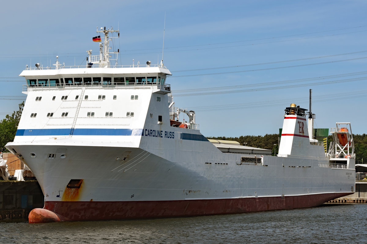 CAROLINE RUSS (IMO: 9197533, MMSI: 255805834) am 31.05.2020 im Hafen von Lübeck, Lehmannkai 2 / Querkai